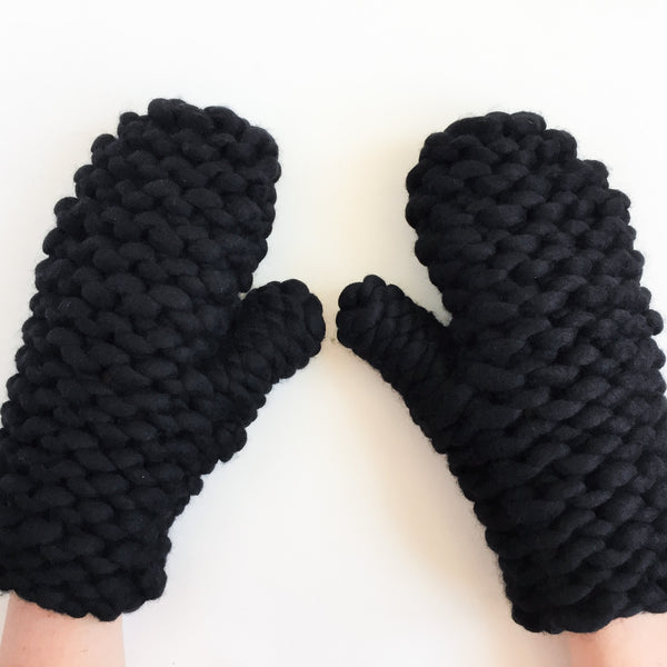 Chunky knit mittens