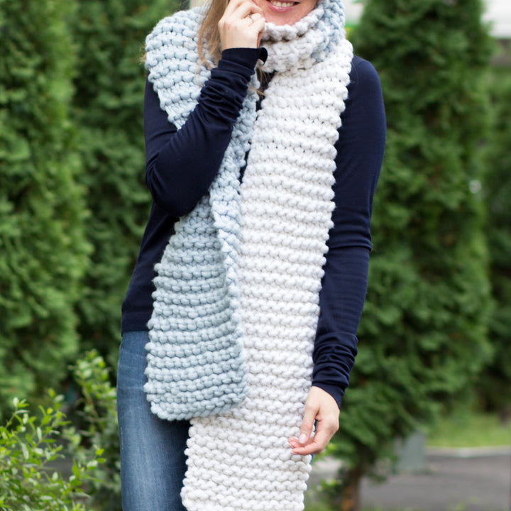 Two-colored chunky knit scarf Knitting Kit – Knit Design Studio