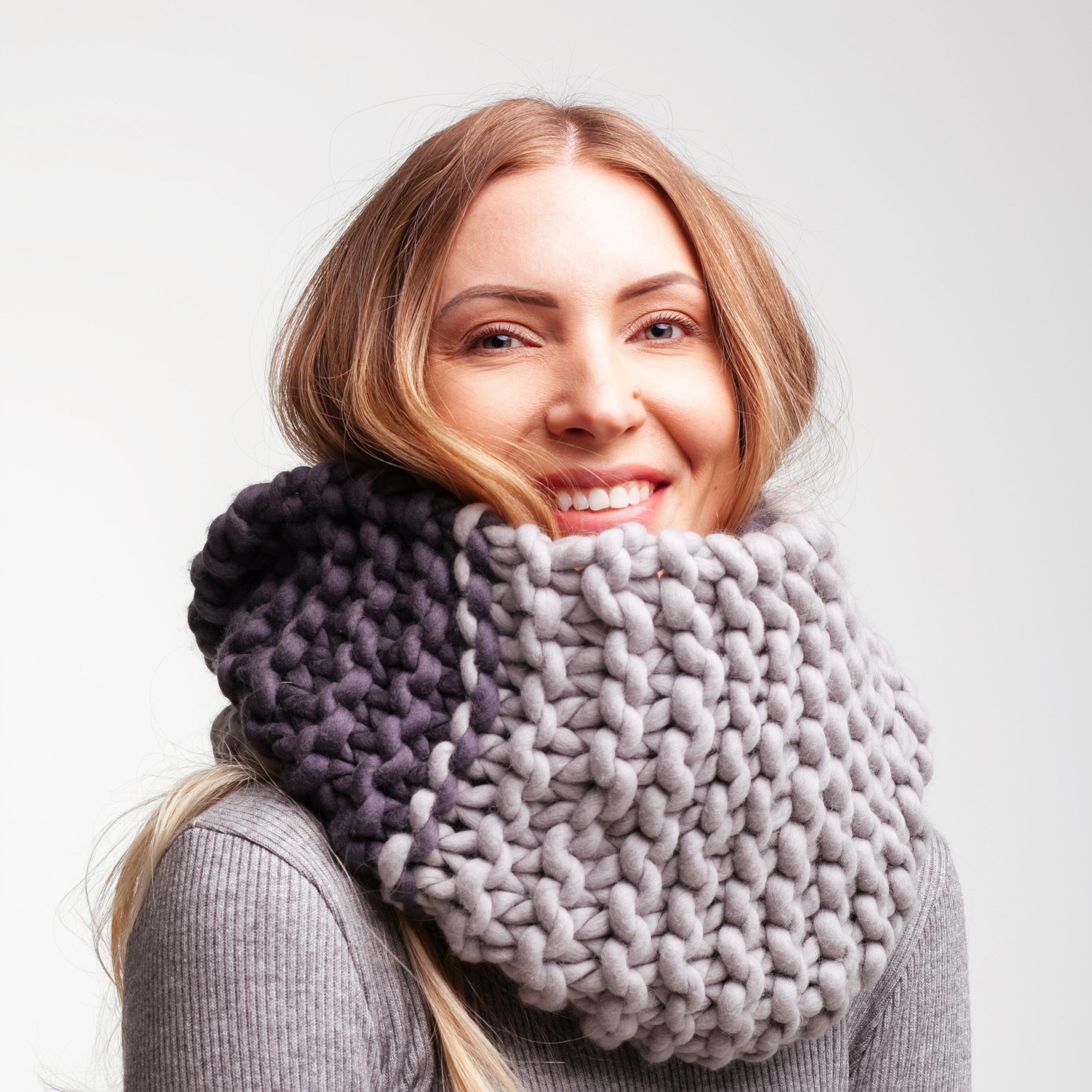 Super chunky infinity scarf Knitting Kit