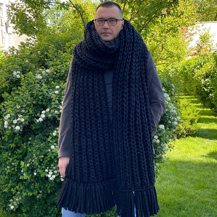 Black wool men scarf