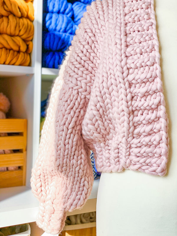 Chunky knit short cardigan