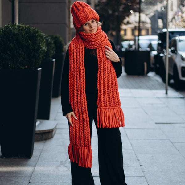 Fringed chunky scarf and hat set