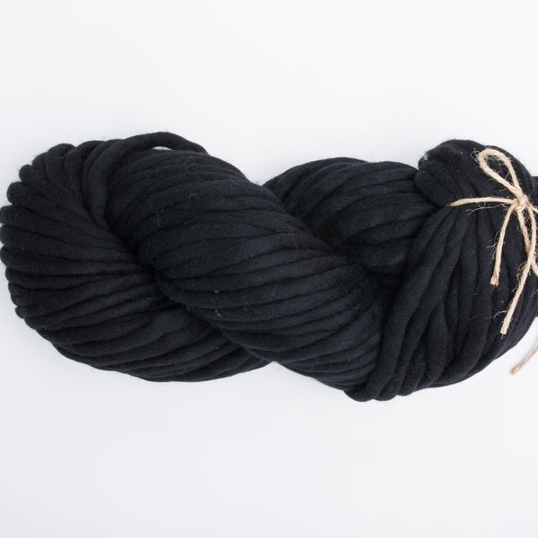 Super bulky yarn MERINO MINI - Dark Black