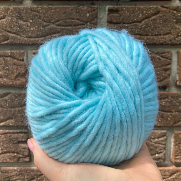 Супер об'ємна пряжа HELLO MERINO - Pale Turquoise