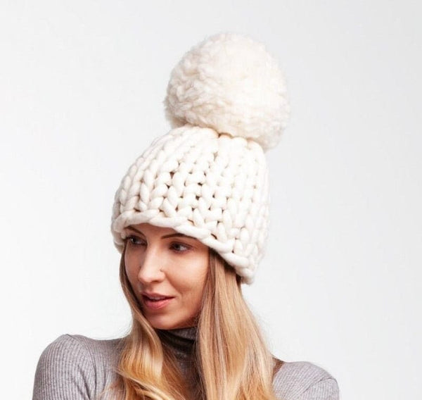 Merino beanie with big pompom