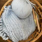 Chunky cropped cardigan - Knitting pattern – Miniature 8