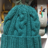 Cable knit beanie PIUMA CABLES – Miniature 1