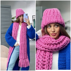 Chunky ribbed beanie and fringed scarf set