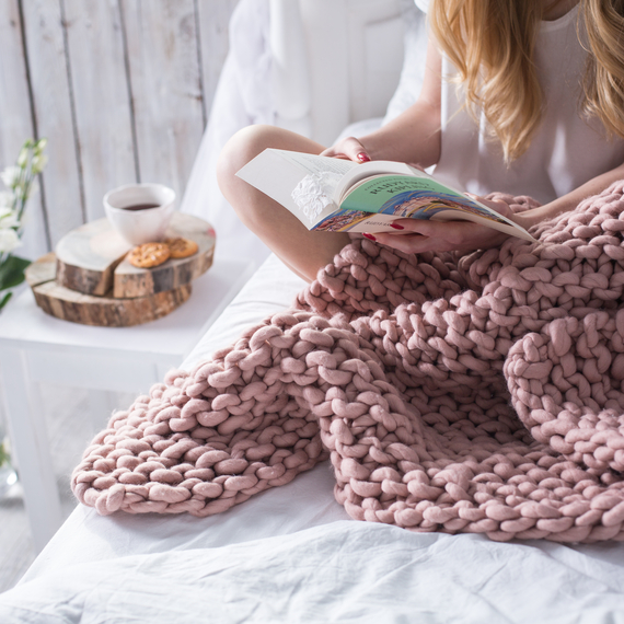MAXI Knit Throw Blanket – Photo 3