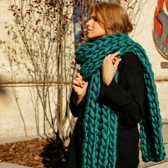 Giant knitted scarf – Photo 6