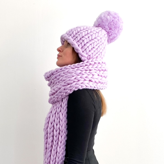 Chunky knit scarf and beanie with giant pom – Photo 2