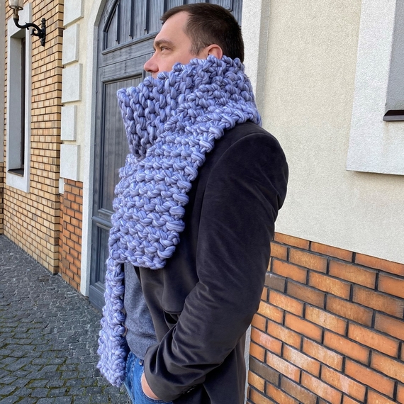Men's super chunky knitted scarf – Photo 2