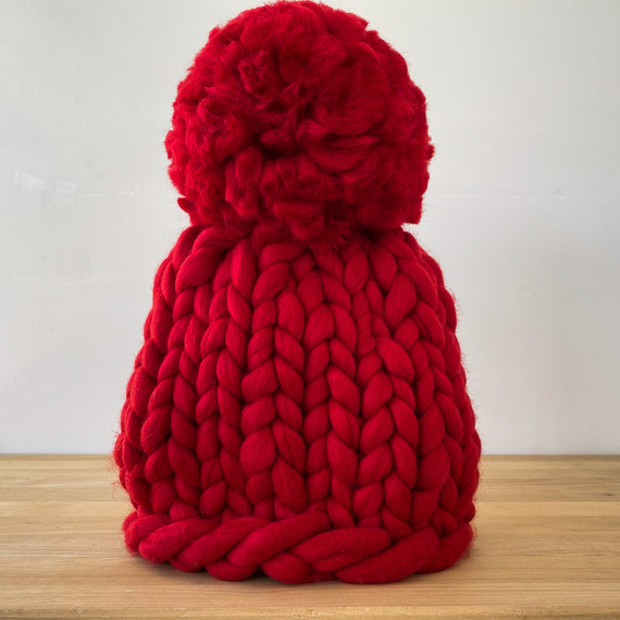 Chunky knit scarf and beanie with giant pom – Photo 10
