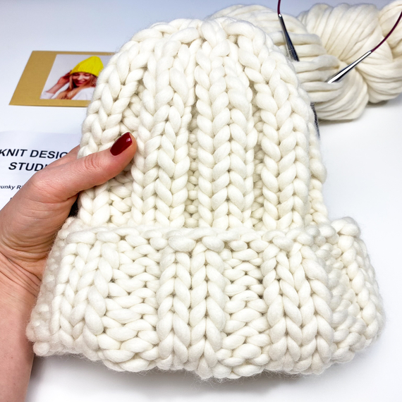 Chunky Ribbed Beanie - Knitting Kit – Photo 2
